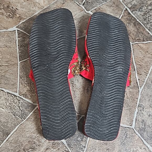 New Mystique Asian Inspired Dragon Beaded Fabric Style Slip On Sandal Sz 8 - Picture 9 of 11